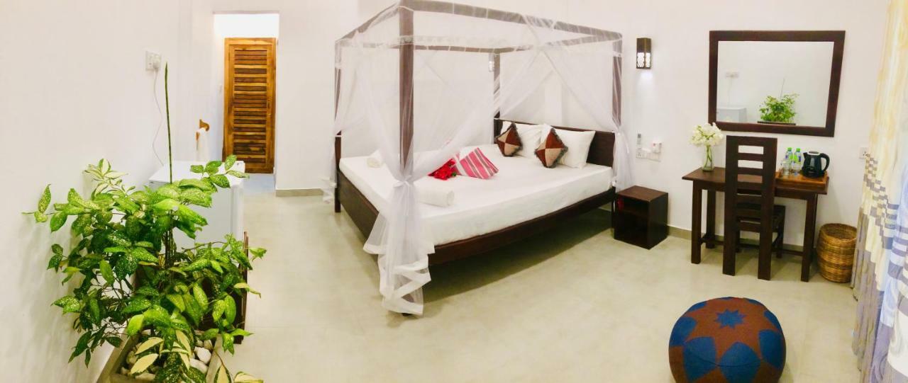 Tropicana Home Stay 아루감 베이 외부 사진