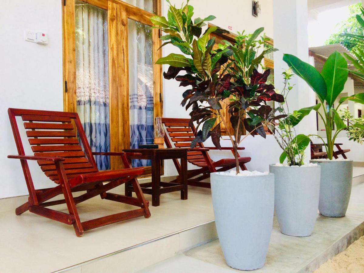 Tropicana Home Stay 아루감 베이 외부 사진