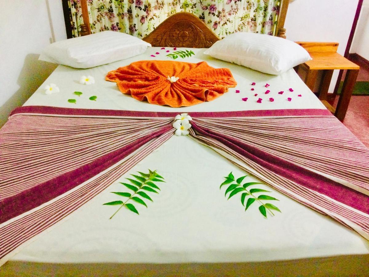 Tropicana Home Stay 아루감 베이 외부 사진